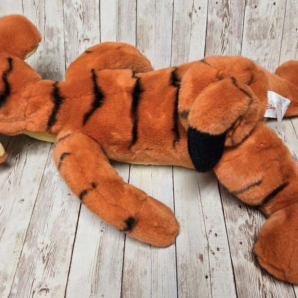 VTG Disney Store Exclusive  Tigger 19" Plush Winnie the Pooh Authentic - Picture 12 of 12